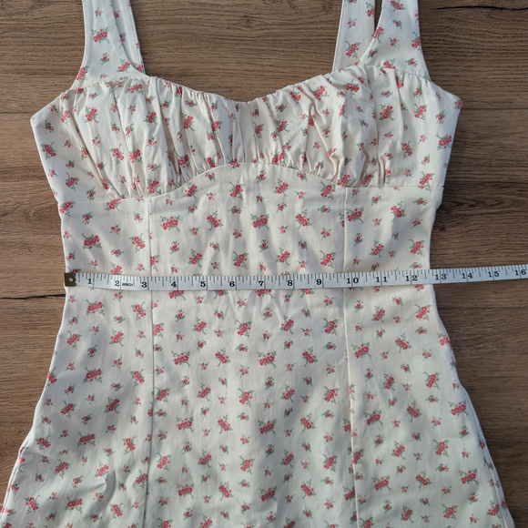 Floral Mini Dress with Square Neckline - Picture 4 of 6